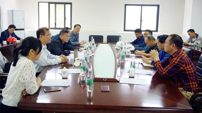 5.2�����ֳ���л΢�� ��700.jpg