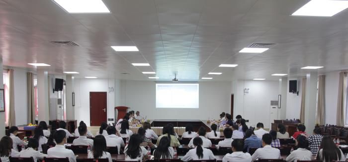 8�����ֳ����˲ӱ� ��700.jpg