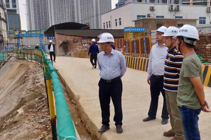 4����ֳ�����Ԫ�� ��700.jpg