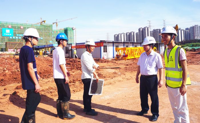 ���������͢�������ֳ������������������Ա���н�̸��л΢�� ��.jpg