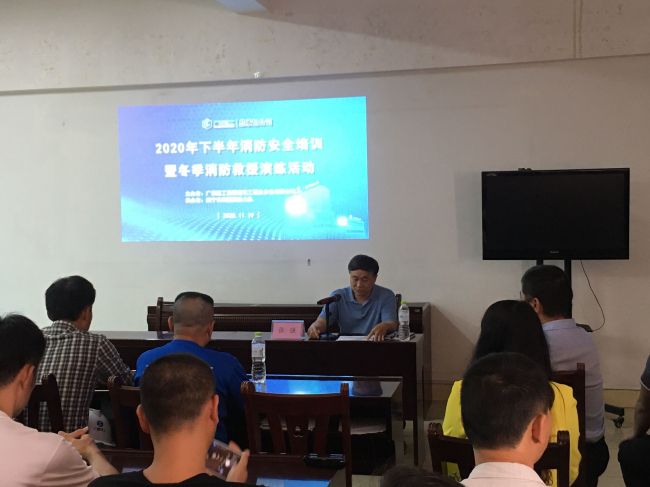 ��ǿ����ѵǰ����  �����  ��.jpg