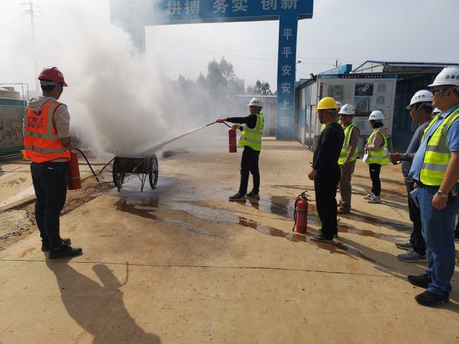 6.1  �����¹ʾ�Ԯ�����ֳ������齭 ��.jpg