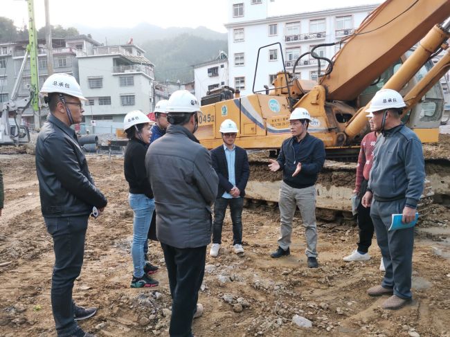 �����ܡ�����������Сѧ��Ŀ��������츣 ��.jpg