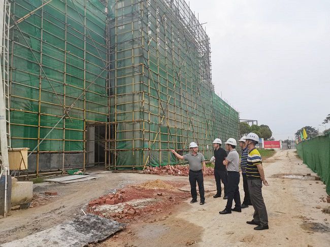 ��Ŀ������Ա�������ɽ�����Ŀ��չ����ͼ������ ��.jpg