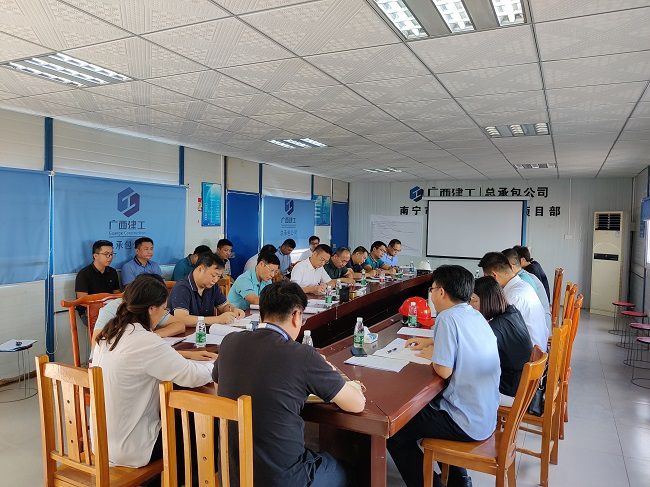 1633743171630286.jpg 集会现场(修图).jpg