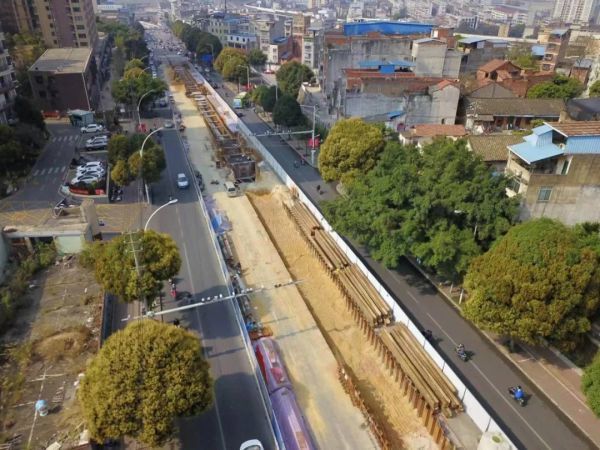 ����·��Ŀ�ֳ�����׿�� �㣨��ͼ��.jpg