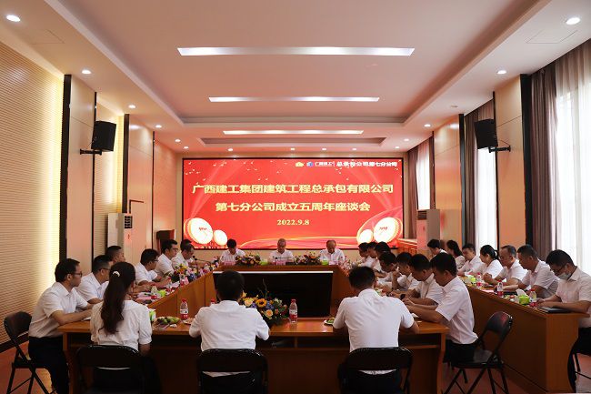 ��̸���ֳ������ϴ� �㣨��ͼ��.jpg