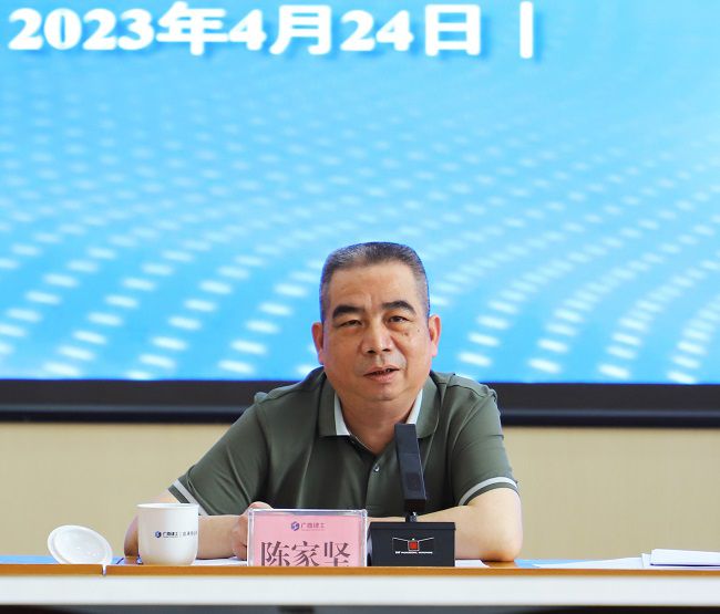 �¼Ҽὲ����֣ʫ�� ��000��.jpg