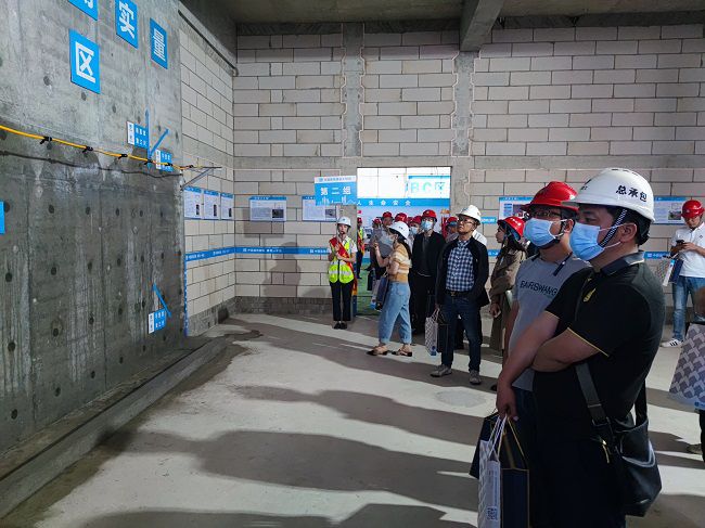 ��˾Ա����Ħ�������� �㣨��ͼ��.jpg