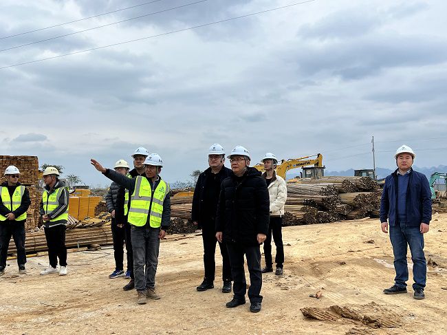 ��Ŀ�ֳ�����ΰ�� �㣨��ͼ��.jpg